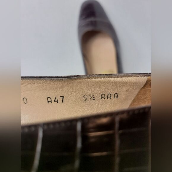 Salvatore Ferragamo Womens Size 9.5 AAA Brown Croc Embossed Leather Heels Pumps - Picture 10 of 11